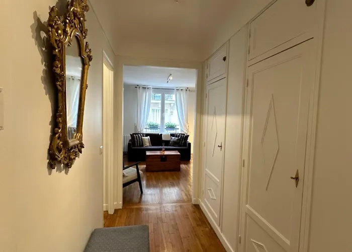 L.c. Grandtour París